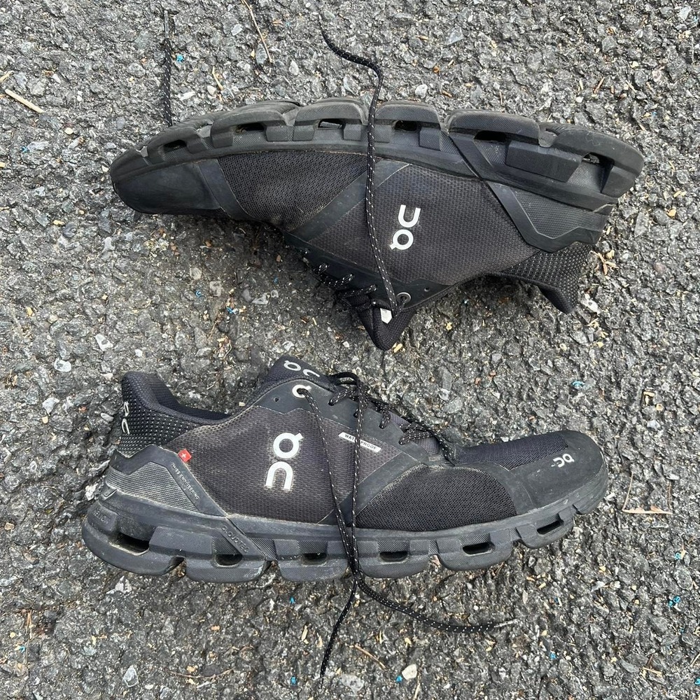 On Cloudrunner running shoes Size 11.5